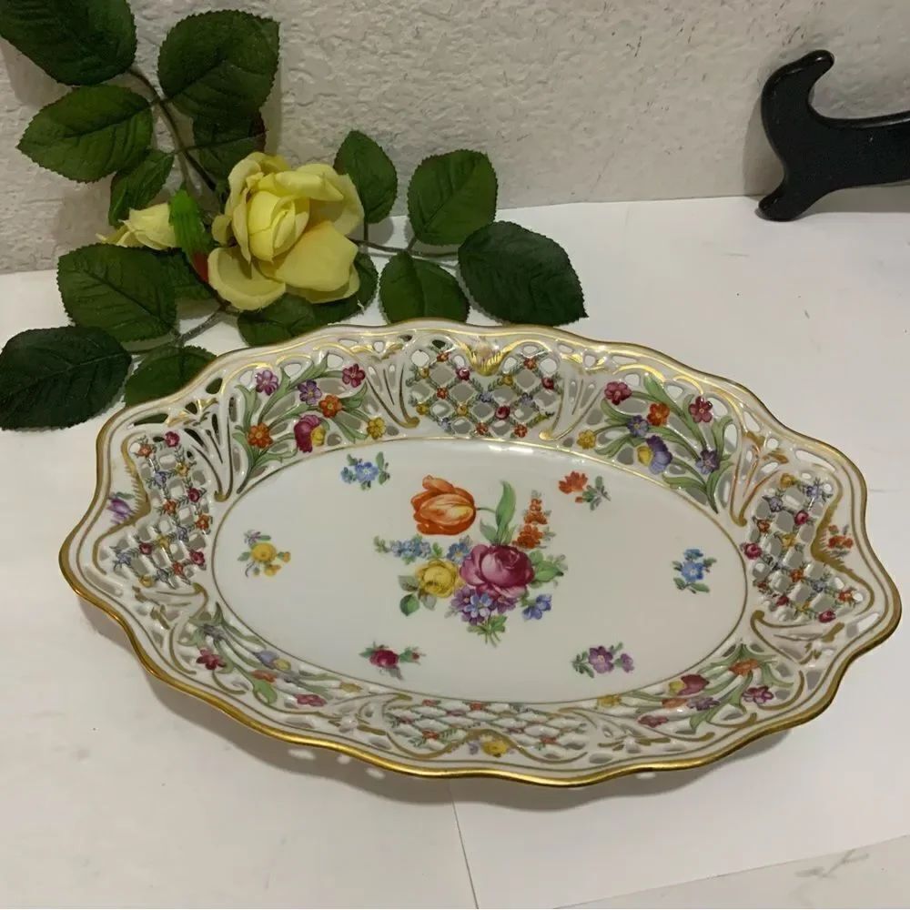 SCHUMANN BAVARIA "CHATEAU" ROYAL DRESNER 10" PIERCED BOWL MARKED GERMANY US ZONE
